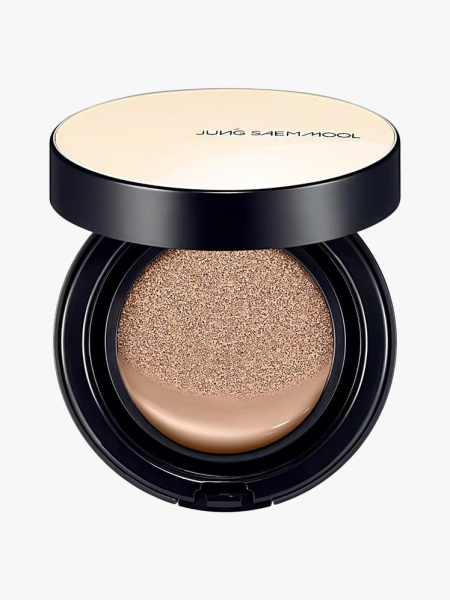 Jung Saem Mool Essential Skin Nuder Cushion in branded component on a light gray background